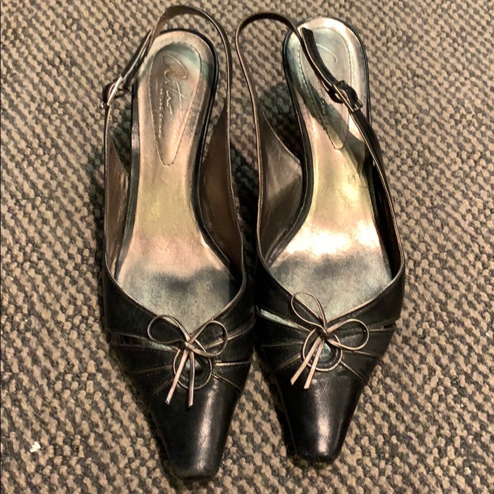 Black heels- bundle more save more